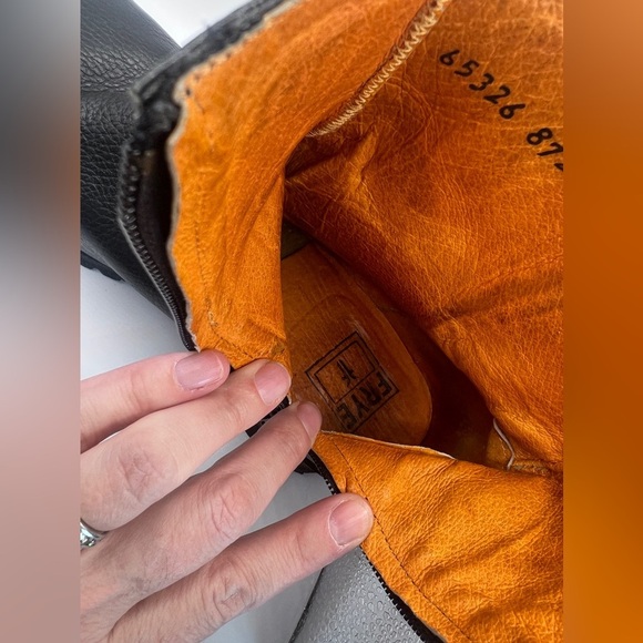 Frye Bowery leather men’s side zip boot, black leather, size 9.5 - Picture 4 of 10